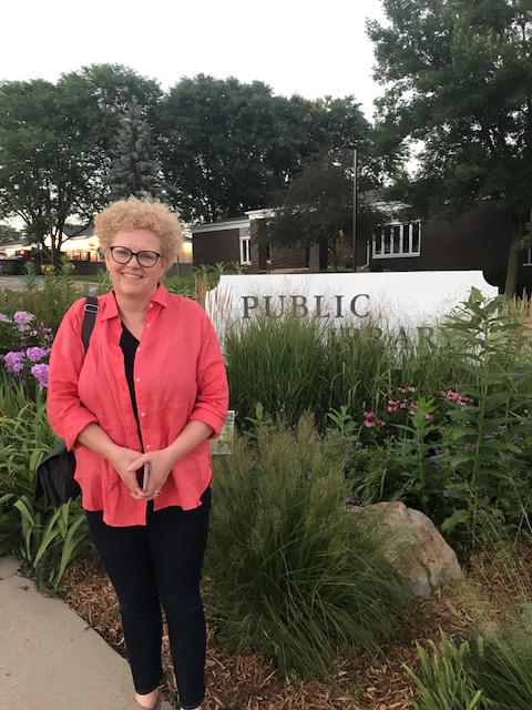 maura-dodgeville-wi-library